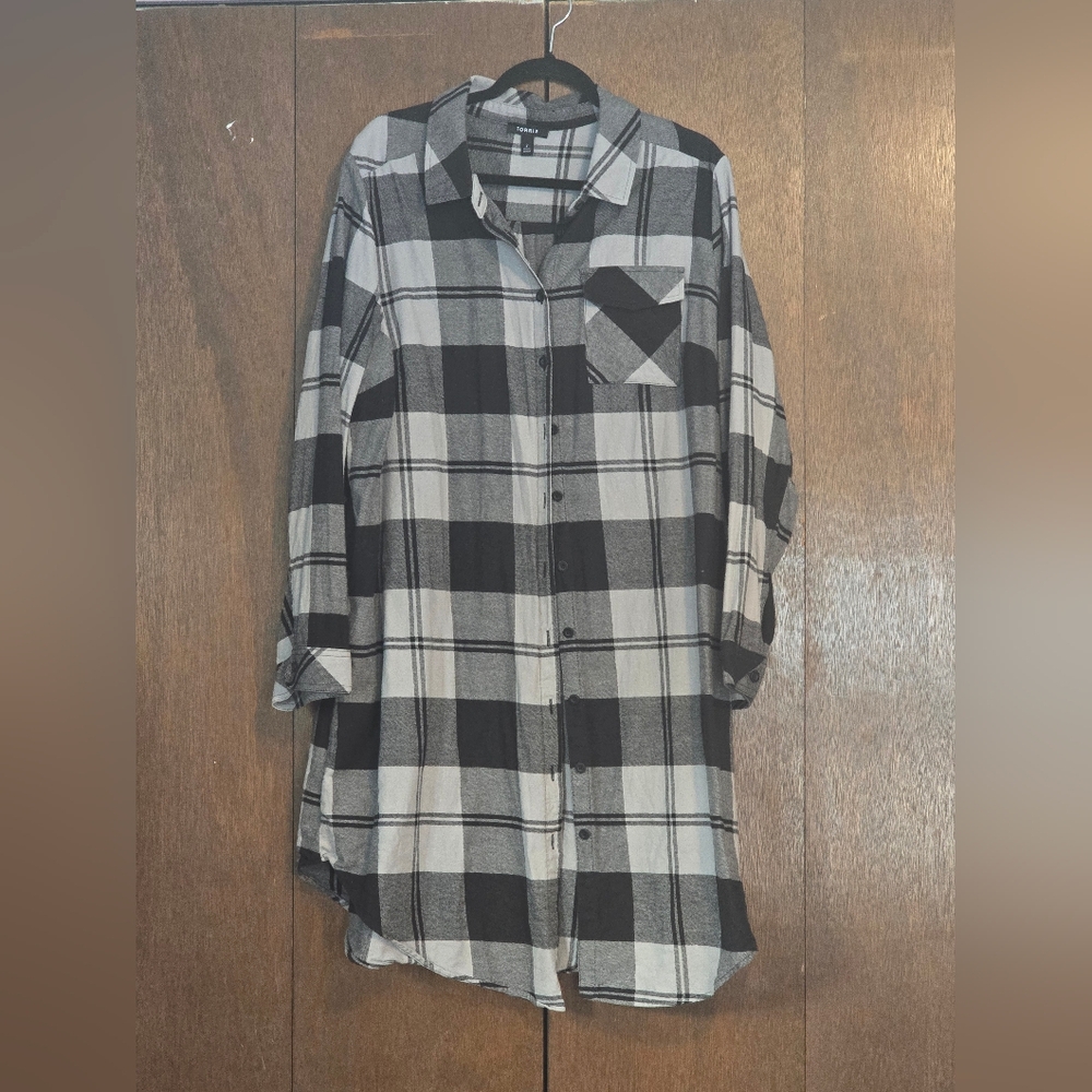 Torrid Midi Length Black & Gray Plaid Flannel